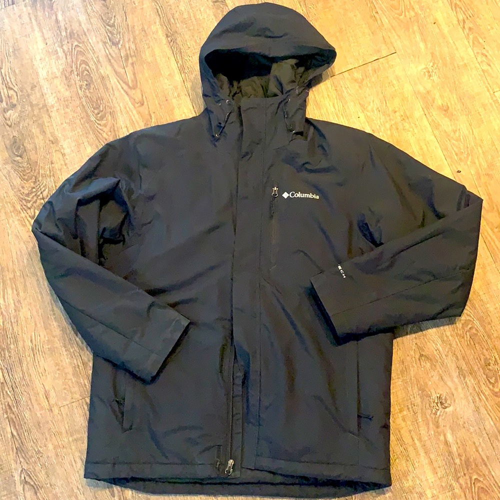 Men’s outer shell black Columbia coat
